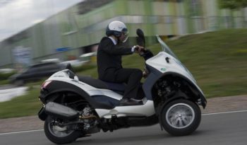 Piaggio MP3 300 Hybrid LT 2010 lleno