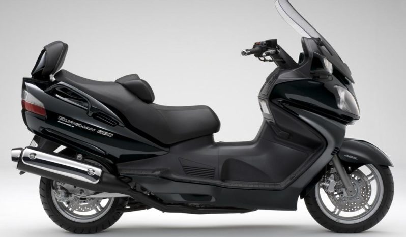 Suzuki Burgman 650 Executive 2010 lleno