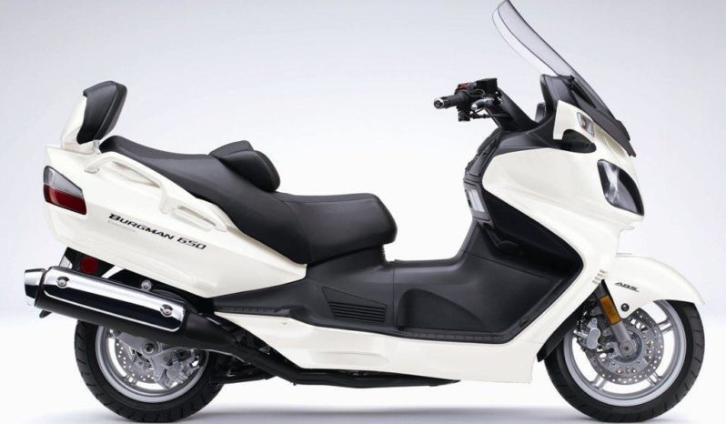 Suzuki Burgman 650 Executive 2010 lleno