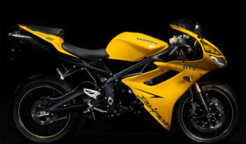 Triumph Daytona 675 Super III 2013 lleno