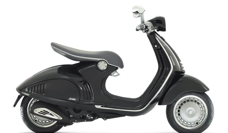 Vespa 946 2013 lleno