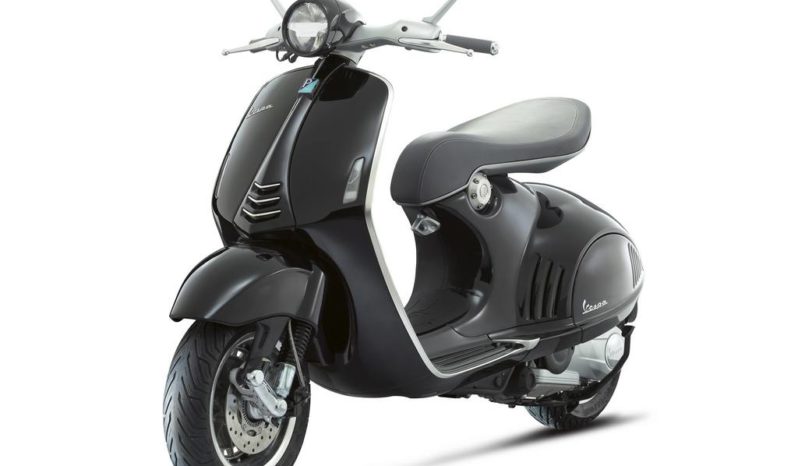 Vespa 946 2013 lleno