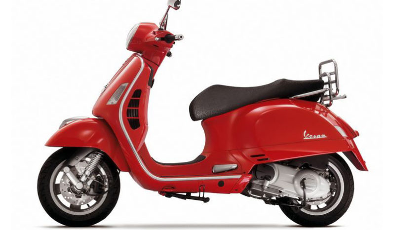 Vespa GTS 125 2006 lleno