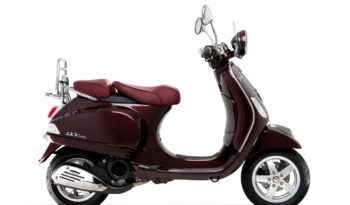 Vespa LXV 125 ie Via Della Moda 2011 lleno