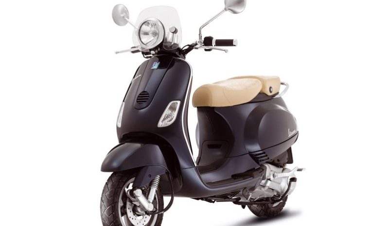 Vespa LXV 50 Navy 2006 lleno