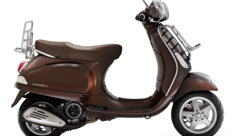 Vespa LX 125 ie 3V Touring 2012 lleno