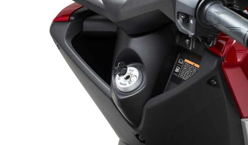 Yamaha N-Max 2015 lleno