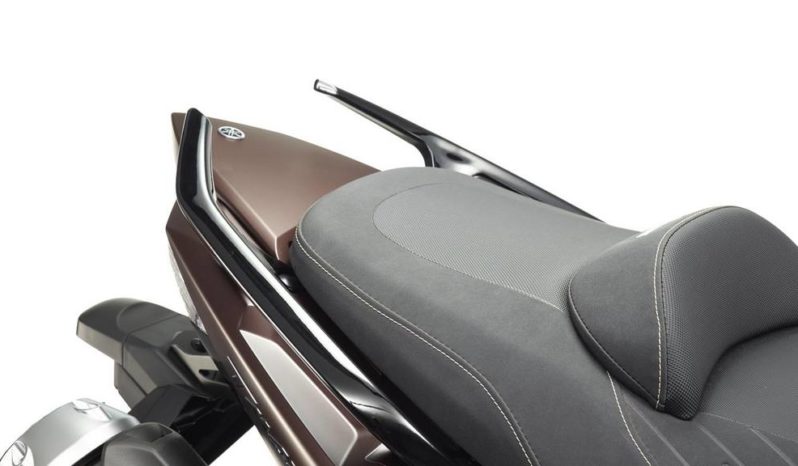 Yamaha T-Max Bronze Max 2014 lleno