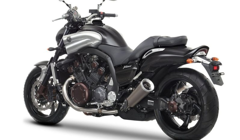 Yamaha V-Max Carbon 2015 lleno