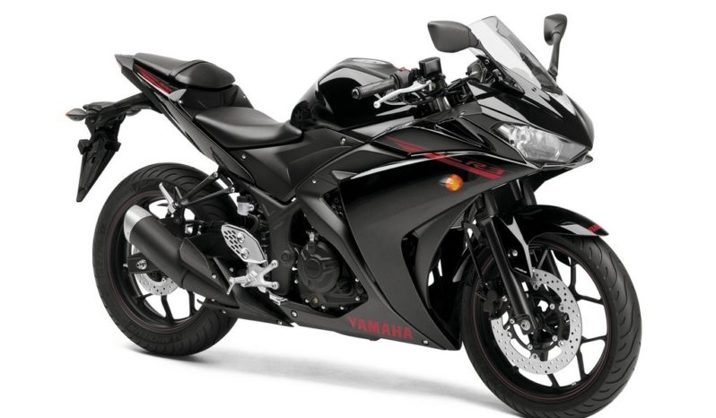 Yamaha YZF R3 2015 lleno