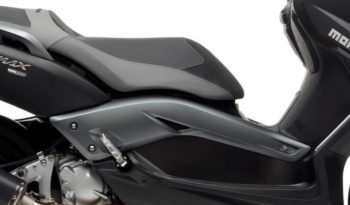 Yamaha X-Max 250 Momodesign 2013 lleno