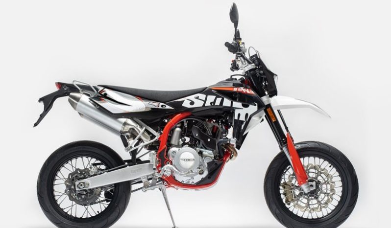 Ficha técnica de la moto SWM SM 500 R 2020