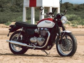 Ficha técnica de la moto Triumph Bonneville T120 Bud Ekins 2020