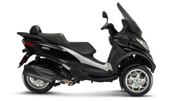 Ficha técnica de la moto Piaggio MP3 400 HPE 2021
